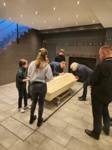 Bestattungen Thies - Trauerfeier - Bestatter Hamburg - Niedersachsen - Schleswig-Holstein