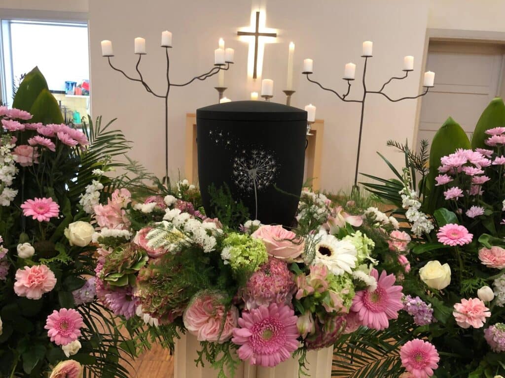 Bestattungen Thies - Trauerfeier - Bestatter Hamburg - Niedersachsen - Schleswig-Holstein